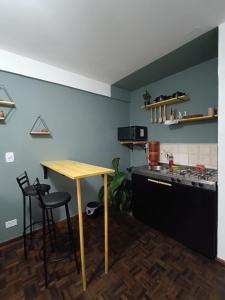 Estúdio no Centro de Curitiba