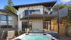 Achilles - Apollo Bay