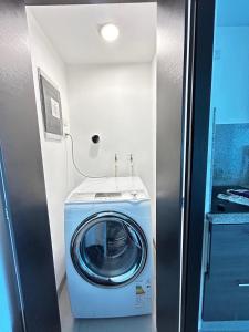 Dpto cerca de Aeropuerto con piscina y zona de trabajo