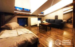 A Stones Throw Apartment