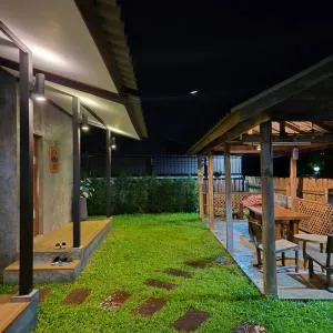 Kedthawa Homestay เฮือนภูผา - 湄登