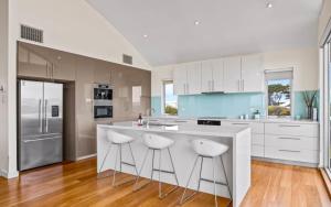 Waikiki 1 Waikiki Way Middleton - Linen Included