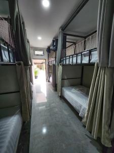 Bambus Restaurant, Bar & Hostel