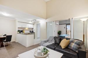 Luxurious City Apartment