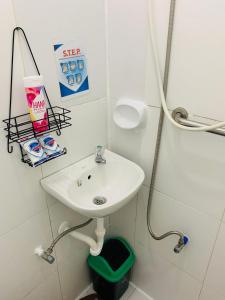 Queens Room Rental 1