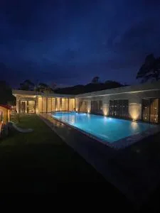 Villa Narqes - Elegant Family Retreat Villa - Lengging