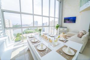 Amazing Luxury Duplex in Penthouse-Style with private Jacuzzi by evintra stays