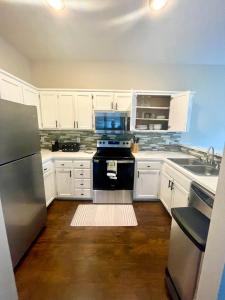 Olathe sleeping Beauty 3bdr and 2 baths