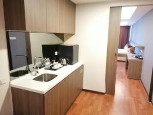 591 Nexus Regency Suites