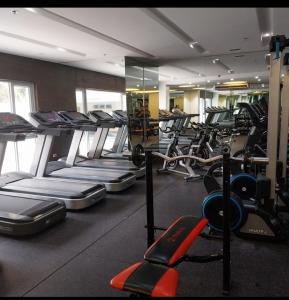 Milia Condo w Free use of Swimming pool & Gym