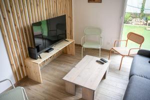 Maisons de vacances Chez Jean-Paul - Rez de jardin et parking : photos des chambres