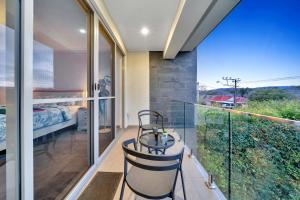 Luxury on City Fringe in Klemzig By Elegant Stays