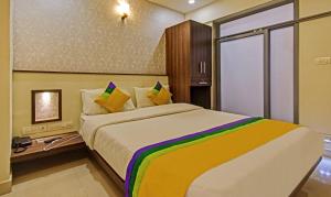 Itsy Hotels Deluxe Inn