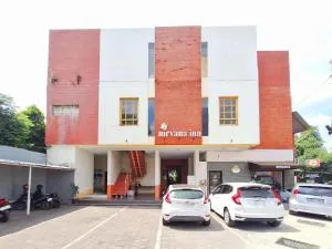 Nirvana Inn Gejayan Yogyakarta mitra RedDoorz - 科贾扬