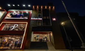 Itsy Hotels Deluxe Inn