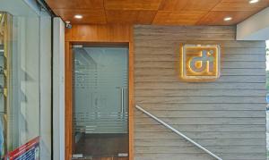 Itsy Hotels Deluxe Inn