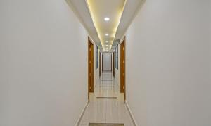 Itsy Hotels Deluxe Inn