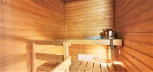 Kotimaailma Apartments - tilava saunallinen & parvekkeellinen kaksio - Verstaankatu