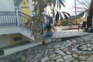 Felicity Seafront Luxury House