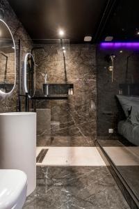 One Night Love Room Unique