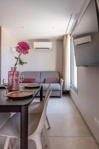 Appartements At home in Clermont, Place de Jaude : photos des chambres