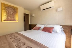 Appartements At home in Clermont, Place de Jaude : photos des chambres