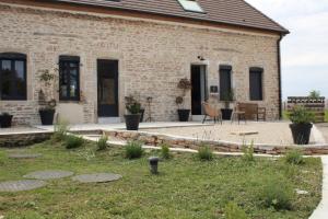 Maisons de vacances Les Bles Dores et Les Graines de Lin, 2 gites a la Ferme avec moutons et piscine, a cote de Beaune : photos des chambres