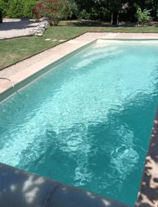 Le Petit Mas des Hauts de Beyssan, Maison de vacances avec piscine privative pour 2 personnes