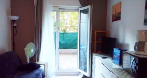 Joli studio avec terrasse