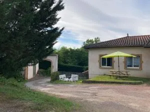 L'Escale des Pertonnières - 勒格尼