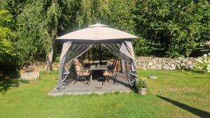 Trevliga stugor i Torhamn, perfekt för familjer