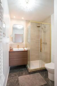 Appartements Le Riviera, Elegant Duplex : photos des chambres