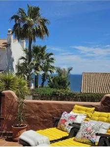 Comfy Seaside Duplex with Sea Views - 巴伊亚卡萨雷斯