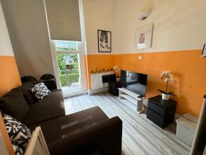 Central, Affordable and fashion flat for 4 people with breakfast close to Notting Hill Zone 1