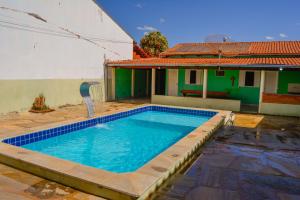 Pousada Terra do Sossego Hospeda na Casa da Cidade a 1 km do Centro Histórico COM PISCINA AQUECIDA - ÁREA DE LAZER - COZINHA COMPLETA - CHURRASQUEIRA E GANHA PASSEIO