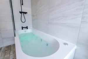 Serene & Contemporary Hoole House