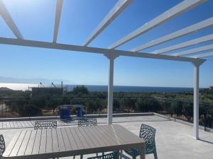 VILLA BLUE COCOON - Chrani Messinia Peloponnese- Rooftop sea view 550 m from beach next to Kalamata Koroni Costa Navarino