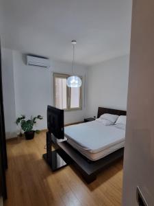 Lovely Seaview Apartment Saranda - 70m from Beach