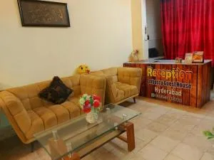 Embbassy Guest House - Badīn