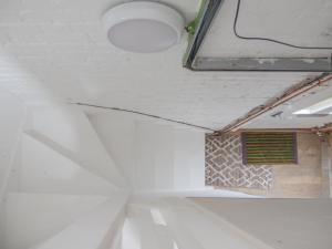 The Old Bakery - Stay in what was the dirty dusty old store rooms