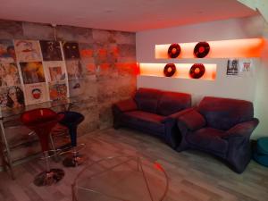 3 Separate Beds Central Apartment - 40m2 -