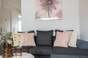 Cozy City Apartment By BookLapland