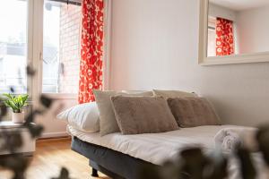 Cozy City Apartment By BookLapland