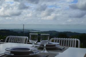 MIRADOR PLAYA DE OYAMBRE-vista al mar y jardín