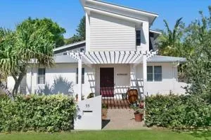 Trendy Beach Studio - Knockrow