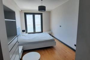 NEW Modern Central 2BR 2BA