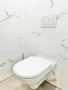 Brand New Central & Modern Apartment