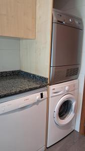 Modern apartment, with parking, close to the beach!!