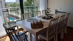Modern apartment, with parking, close to the beach!! - 圣阿德里安-德贝索斯
