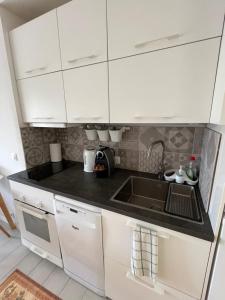 "LOS ROSALES Apartment, 500m to the beach"